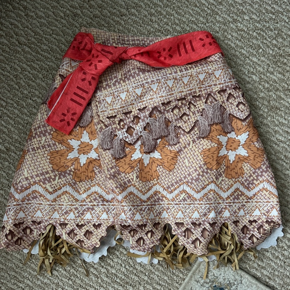 Girls Moana Disney skirt size 4-6